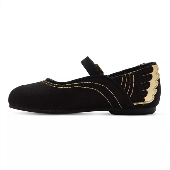 Toddlers Shoes Size 7 - Picture 2 of 5